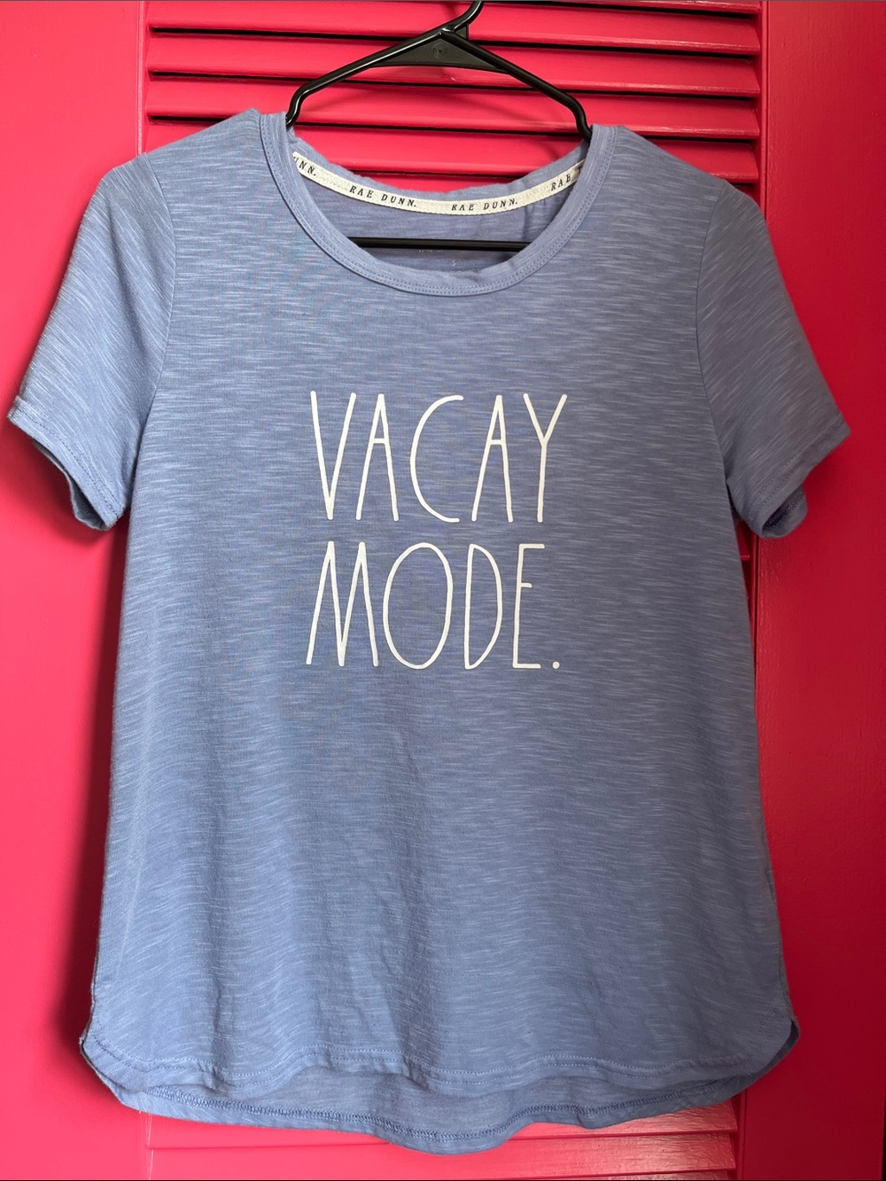 LOW PRICE FOR SMALL FLAW ON BACK Rae Dunn Blue 'VACAY MODE.' Graphic Tee